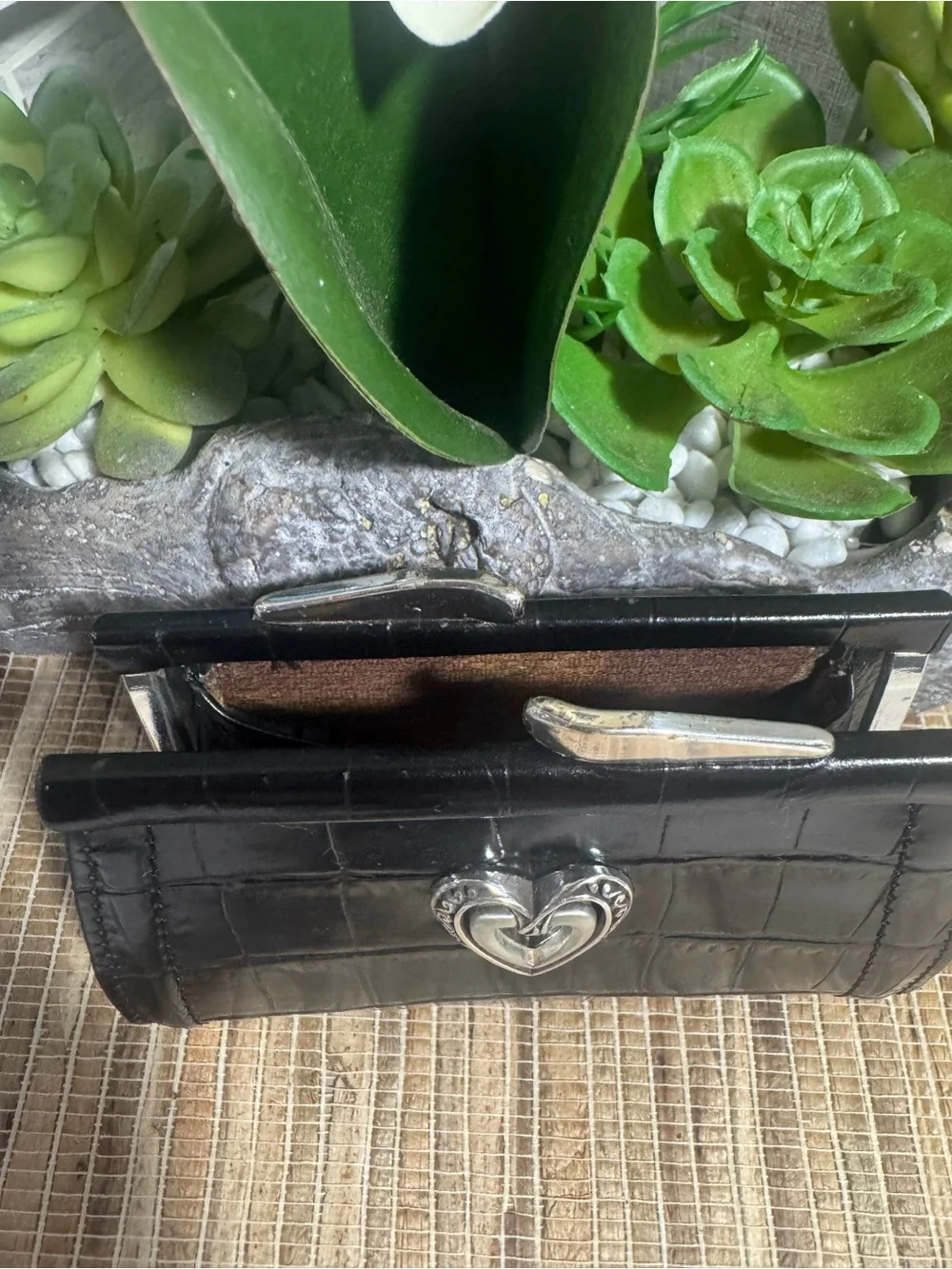 Like NEW Brighton Black Croc-Embossed Heart Silver Tone Clasp Small Purse